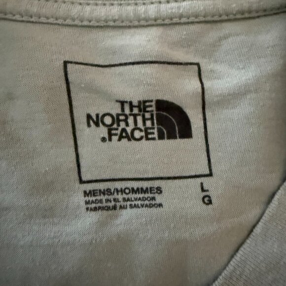 The North Face Long Sleeve T-Shirt - Picture 2 of 3